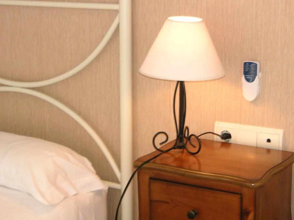 Hotel Aire De Colldejou Zimmer foto